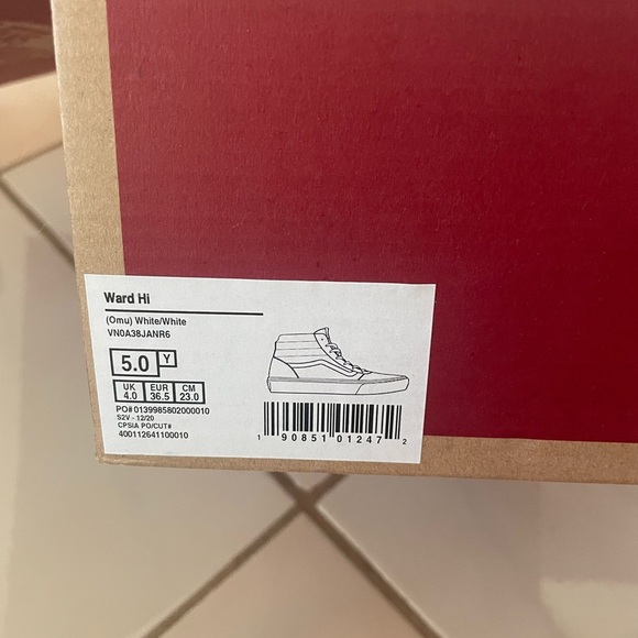 Vans Ward Hi High-Top Sneakers. Size 5 Youth or Women 6.5 - Picture 2 of 7